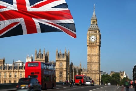 Отримати громадянство Великобританії складно, але все-таки можна